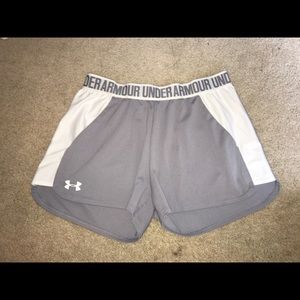Under Armour Play Up Shorts - great condition